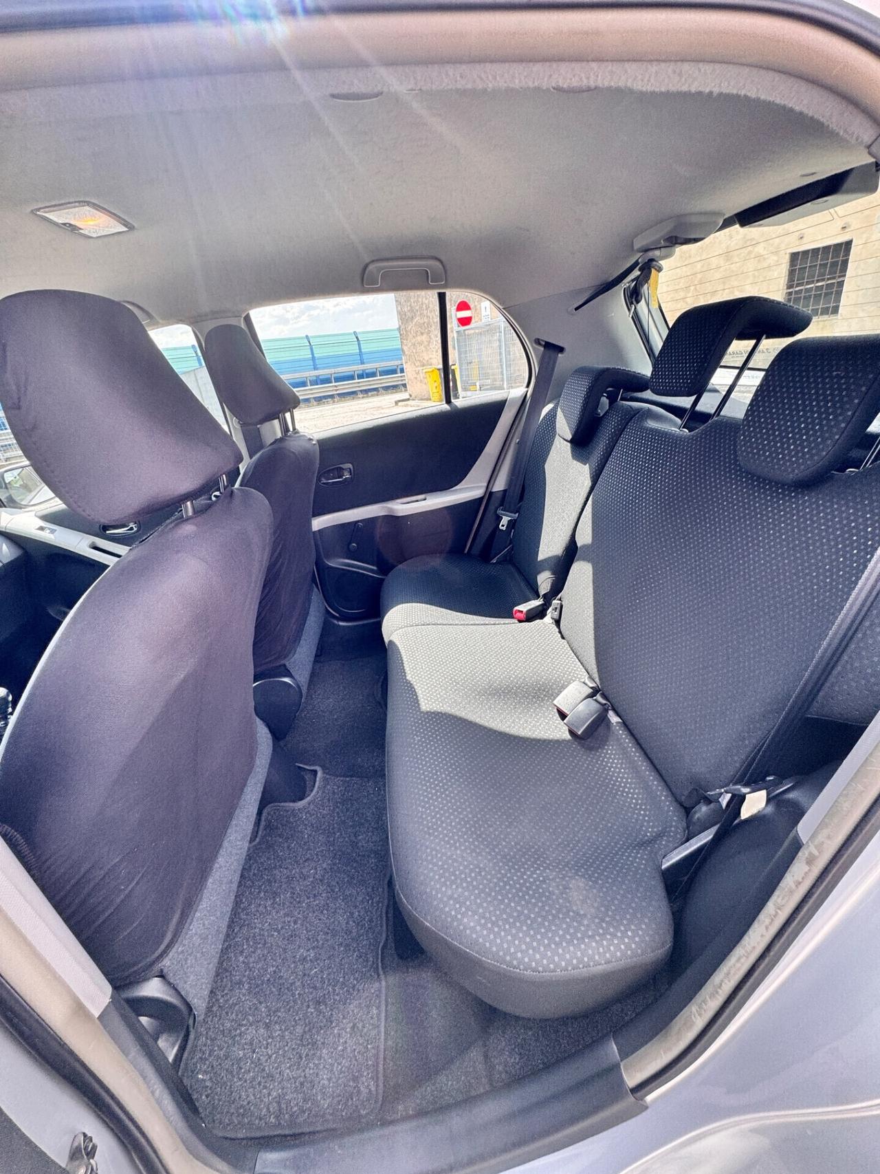 Toyota Yaris 1.3 5 porte 2011