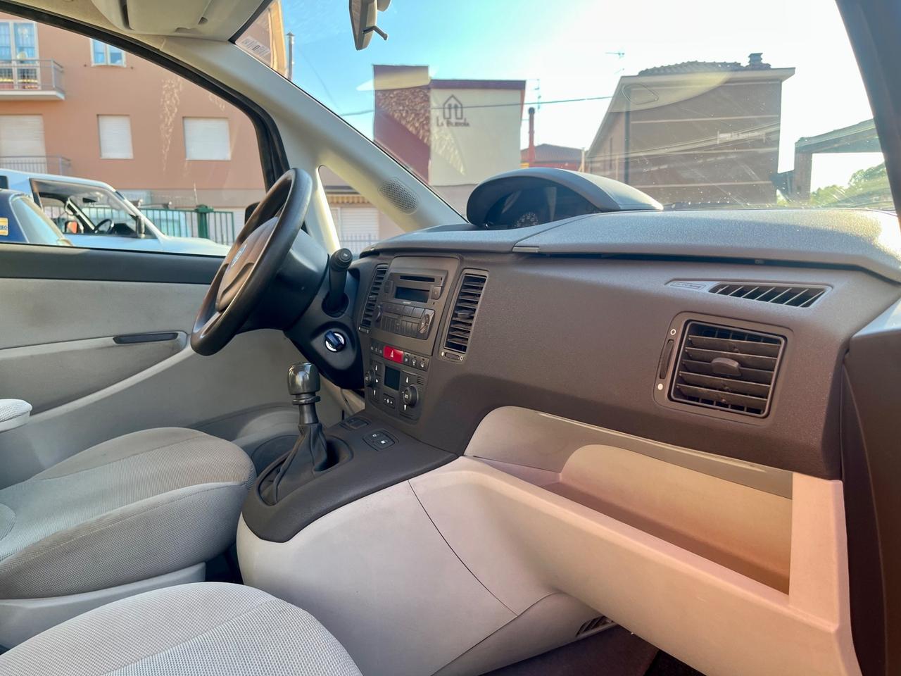 Fiat Idea 1.4 16V Emotion