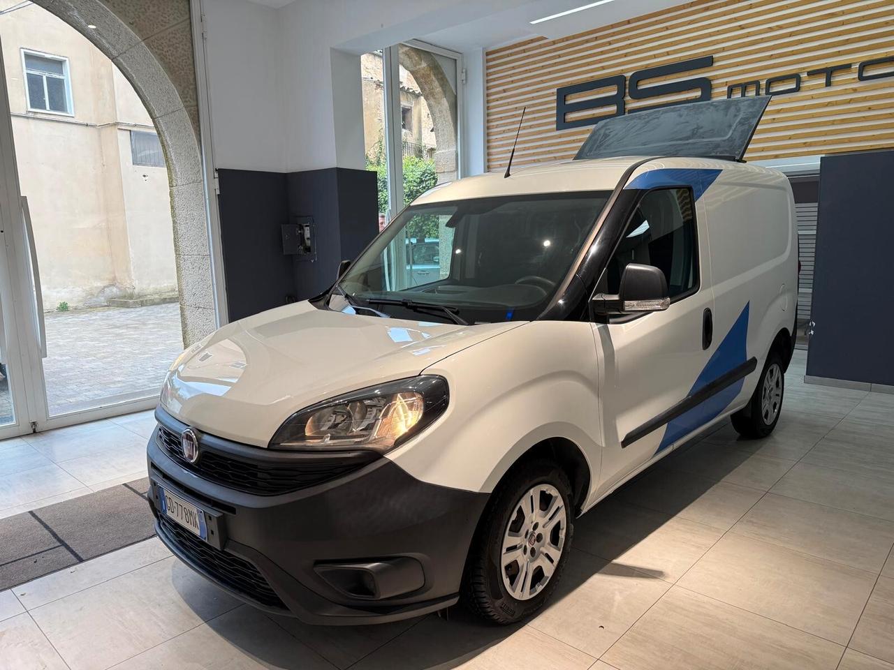 Fiat Doblò 1.6 MJT 105CV S&S PC-TN Cargo Lounge 3 posti + tetto apribile