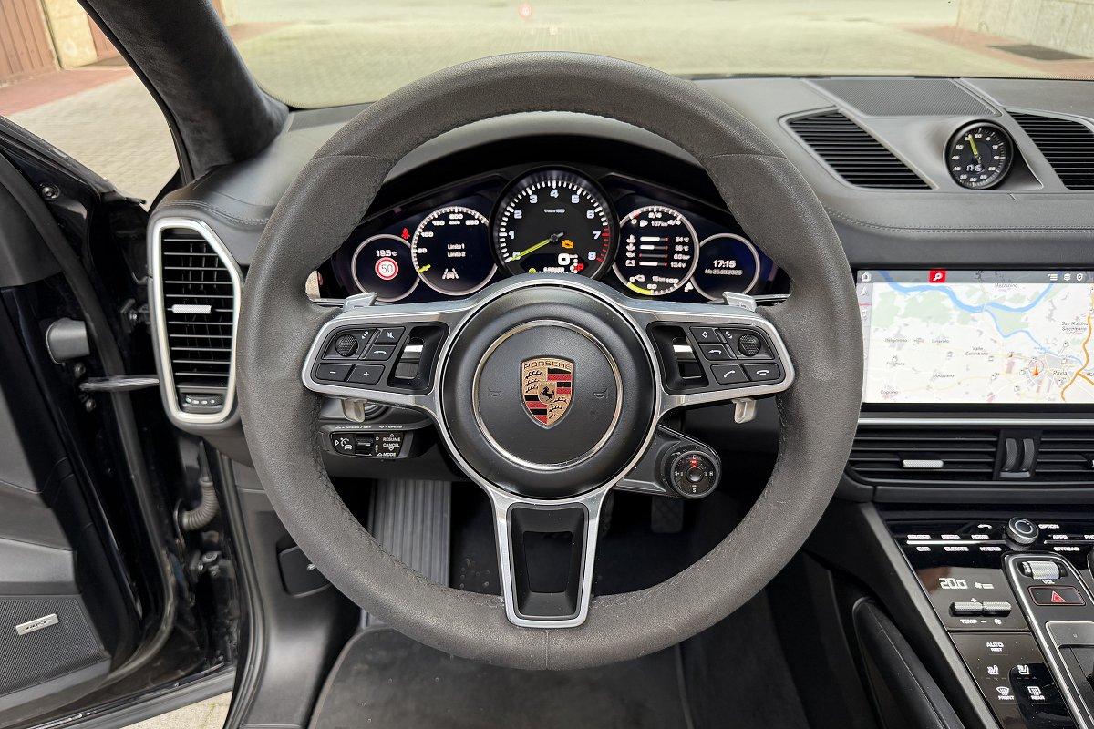 PORSCHE Cayenne 3.0 V6 E-Hybrid