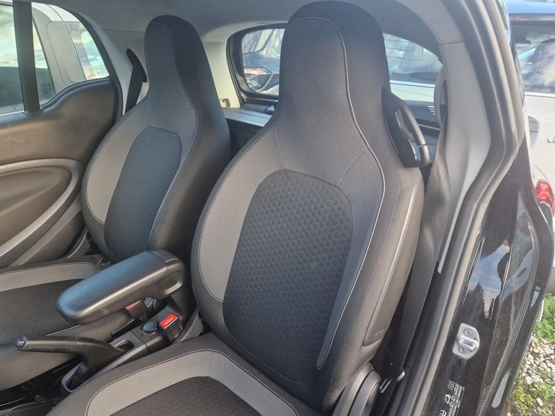 SMART FORTWO EQ 41KW PASSION 3 PORTE COUPE