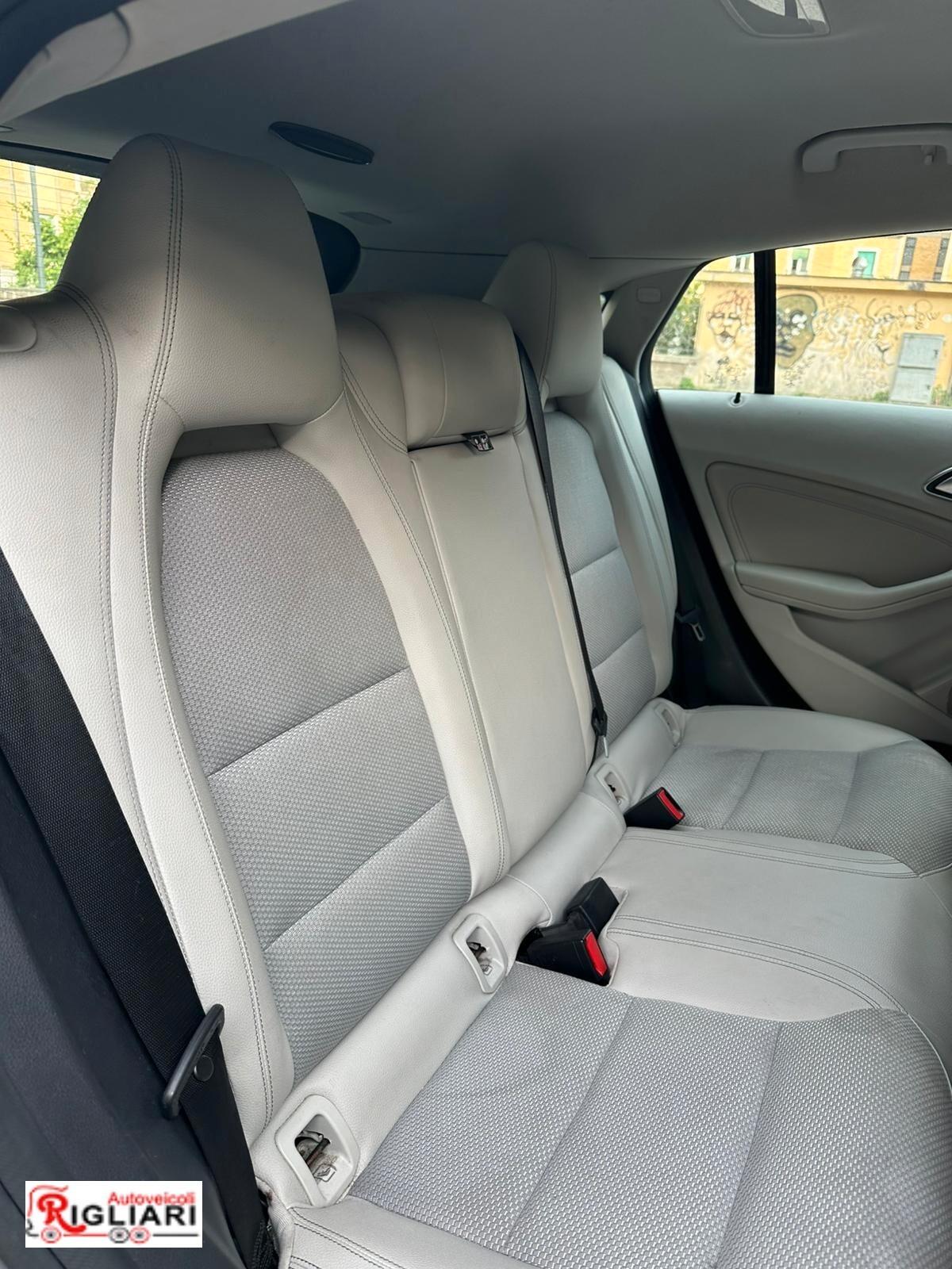 Mercedes-benz CLA 180 d Automatic Business