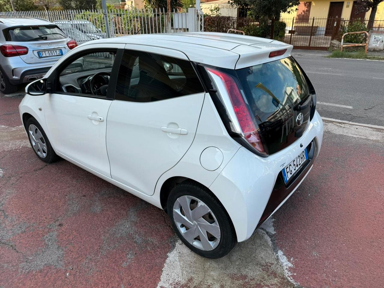 Toyota Aygo *ADATTA PER NEOPATENTATI*