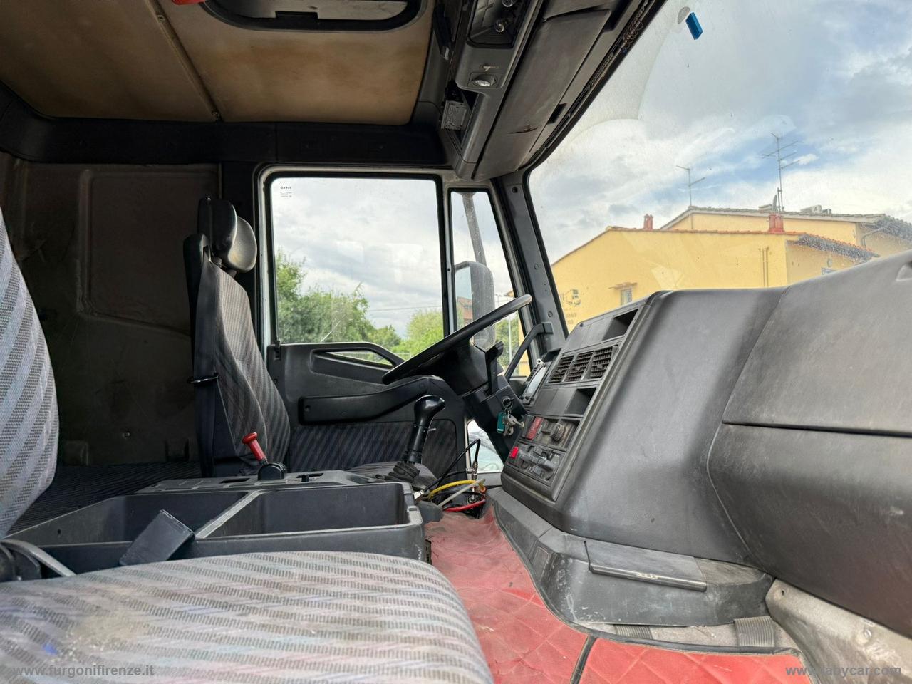 400 E 30