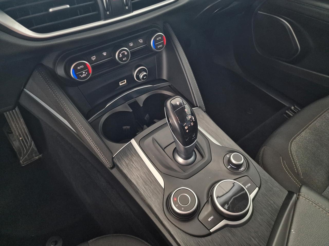 Alfa Romeo Stelvio 2019