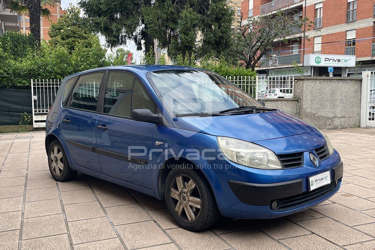 RENAULT Scénic 1.6 16V Confort Authentique