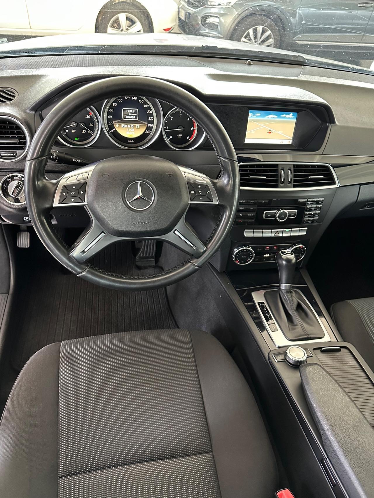 Mercedes-benz C 200 CDI BlueEFFICIENCY Elegance