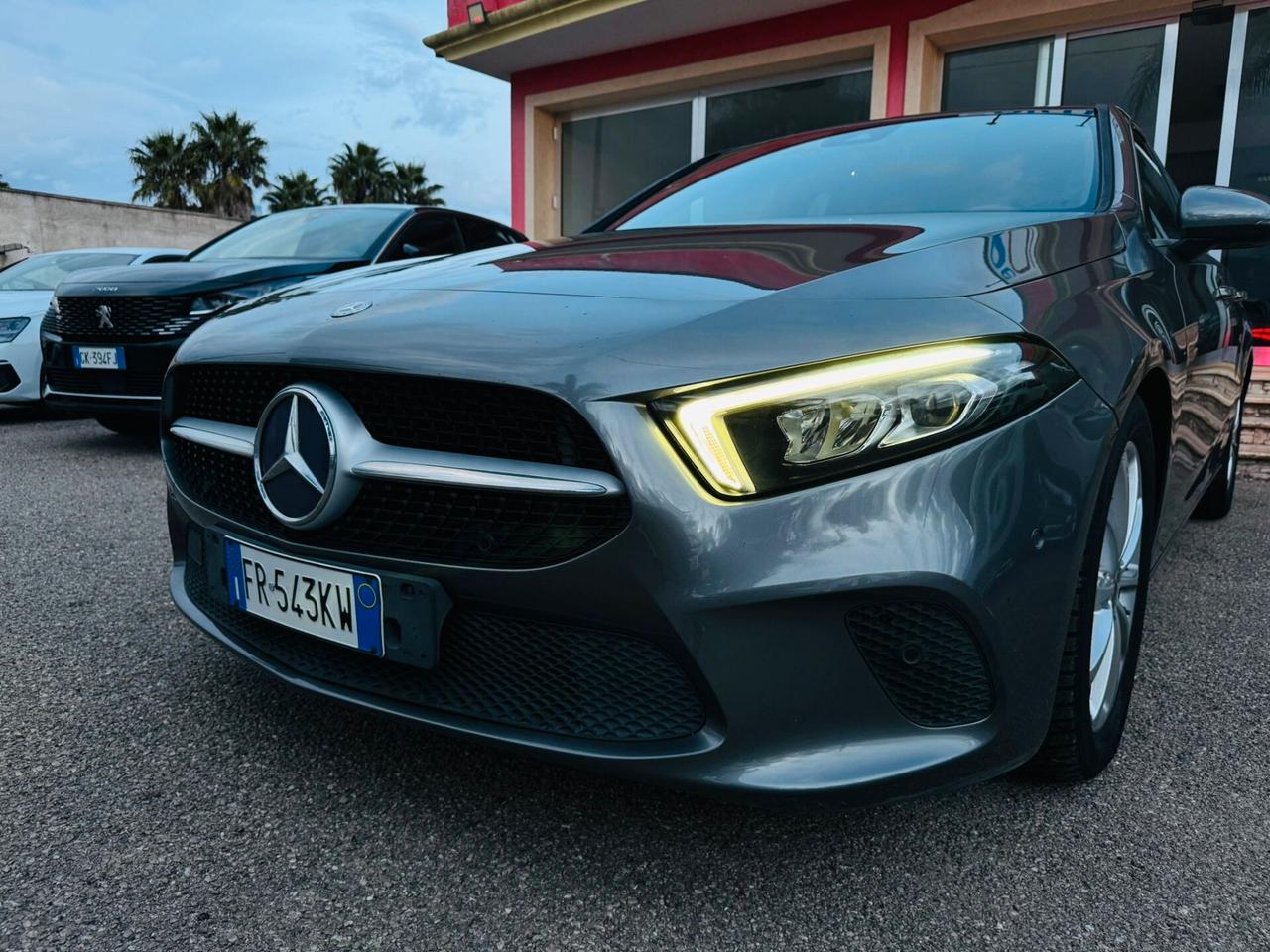 Mercedes-benz A 180d Automatic Sport Led Ambient