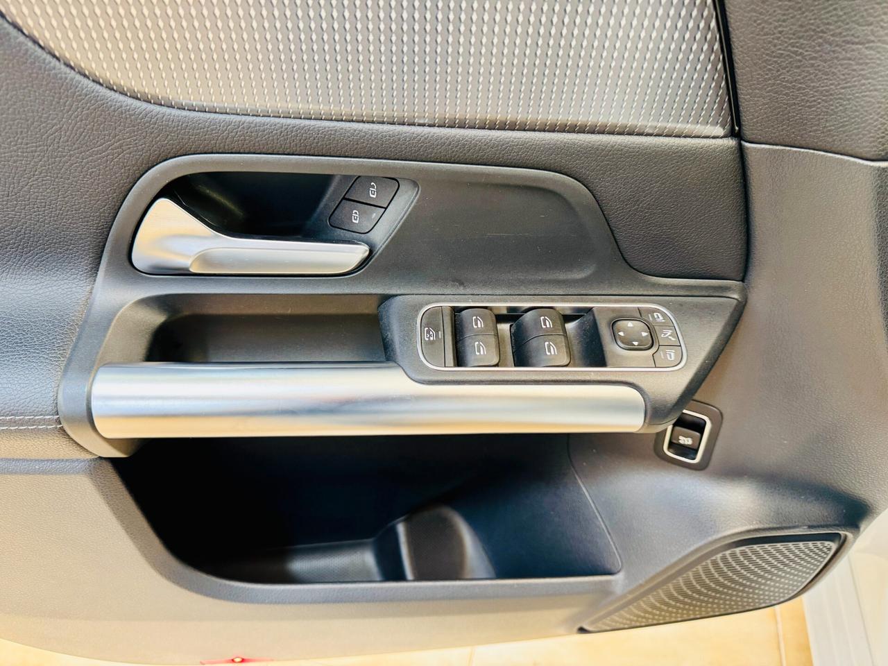 Mercedes B 180d Autom. LED/Display PRO/RetroCam/Premium