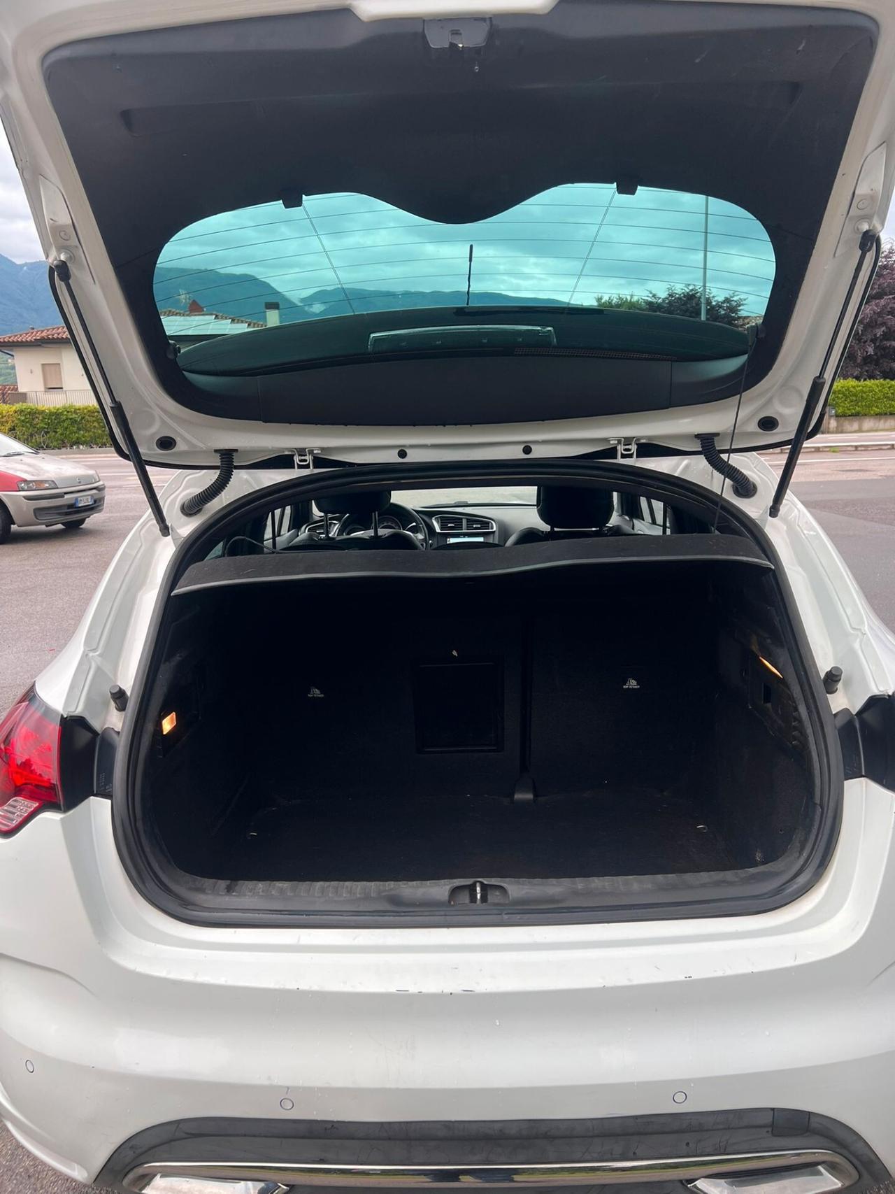 DS4 Crossback BlueHDi 120 S&S EAT6 Sport Chic