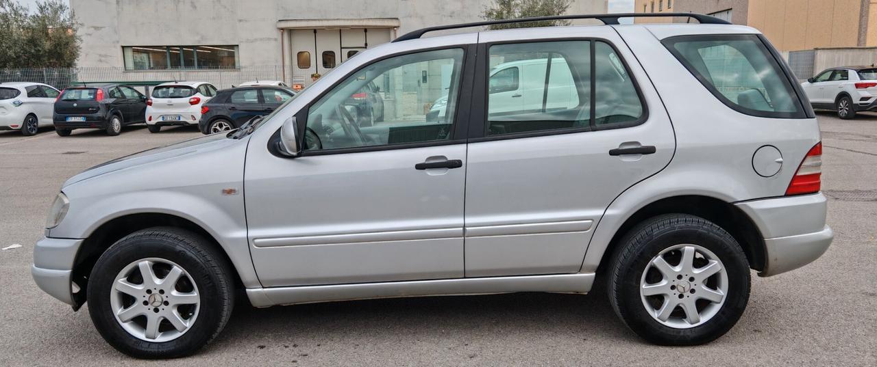 Mercedes-benz ML 270 turbodiesel cat CDI - MANUALE - UNICO PROP.