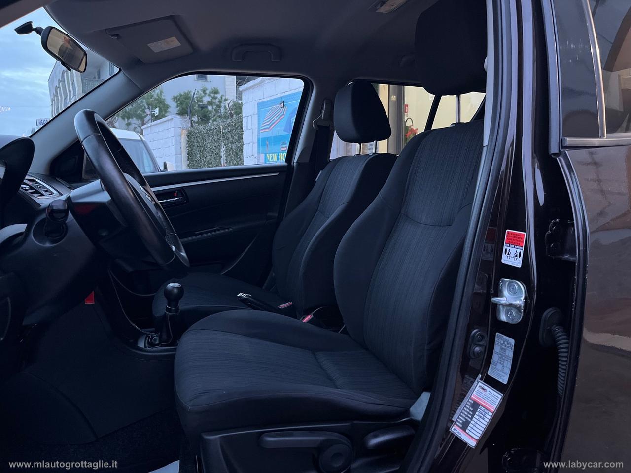 SUZUKI Swift 1.2 VVT 5p. B-Top Bi-Color