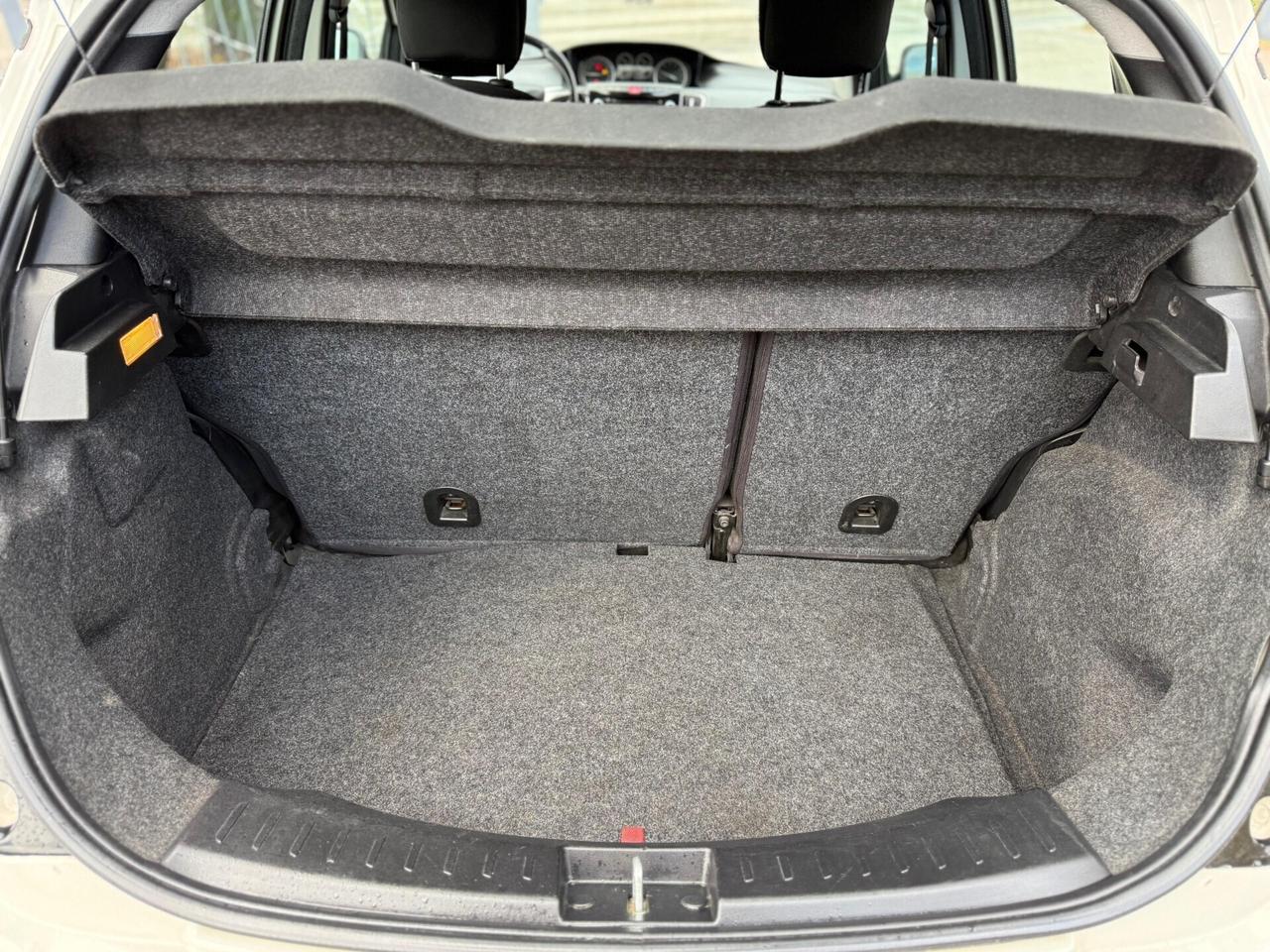 Lancia Ypsilon 1.2 69 CV 5 porte GPL Ecochic Gold