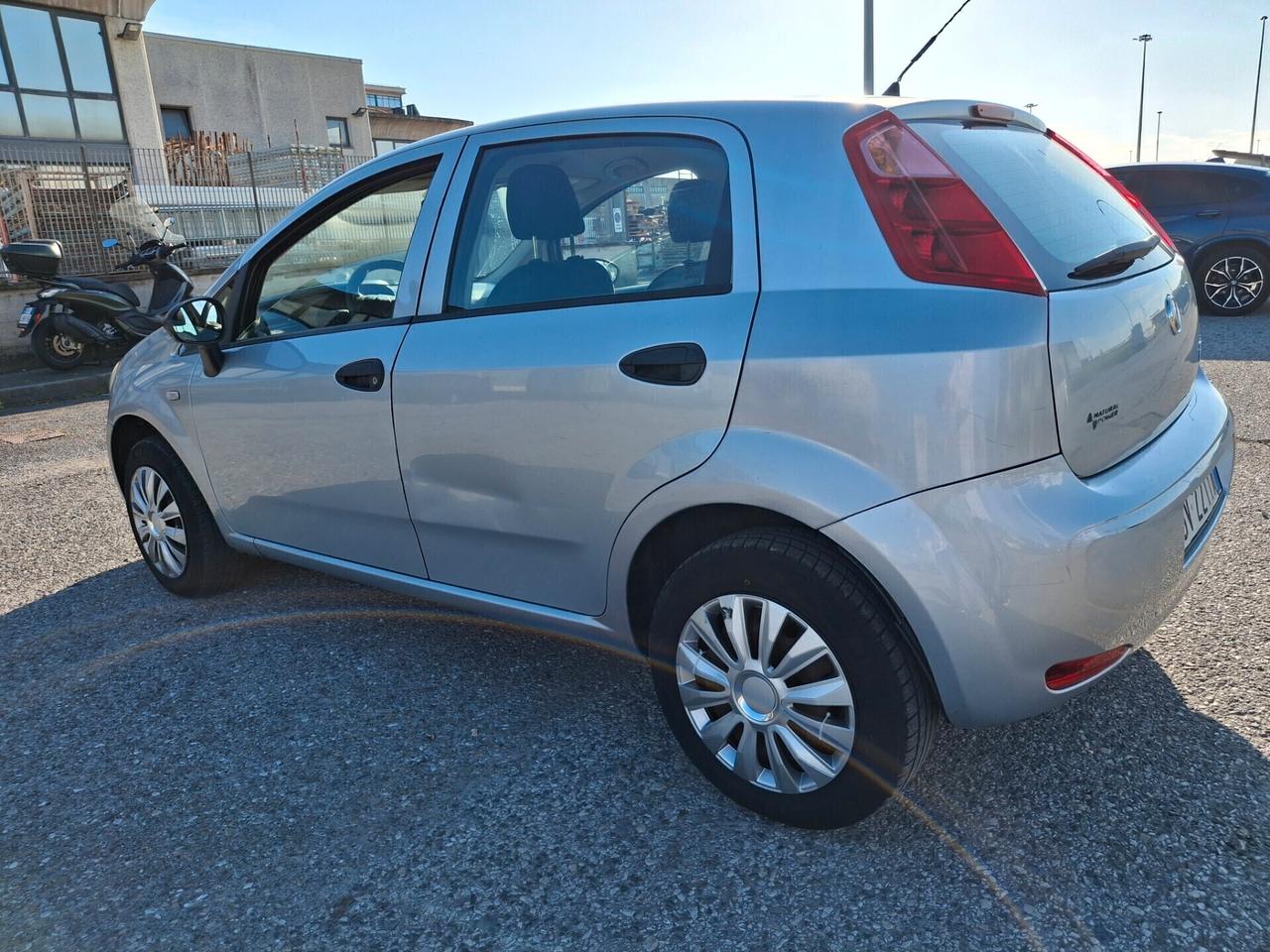 Fiat Grande Punto 1.4-5 porte Active Natural Power-METANO/BENZINA-