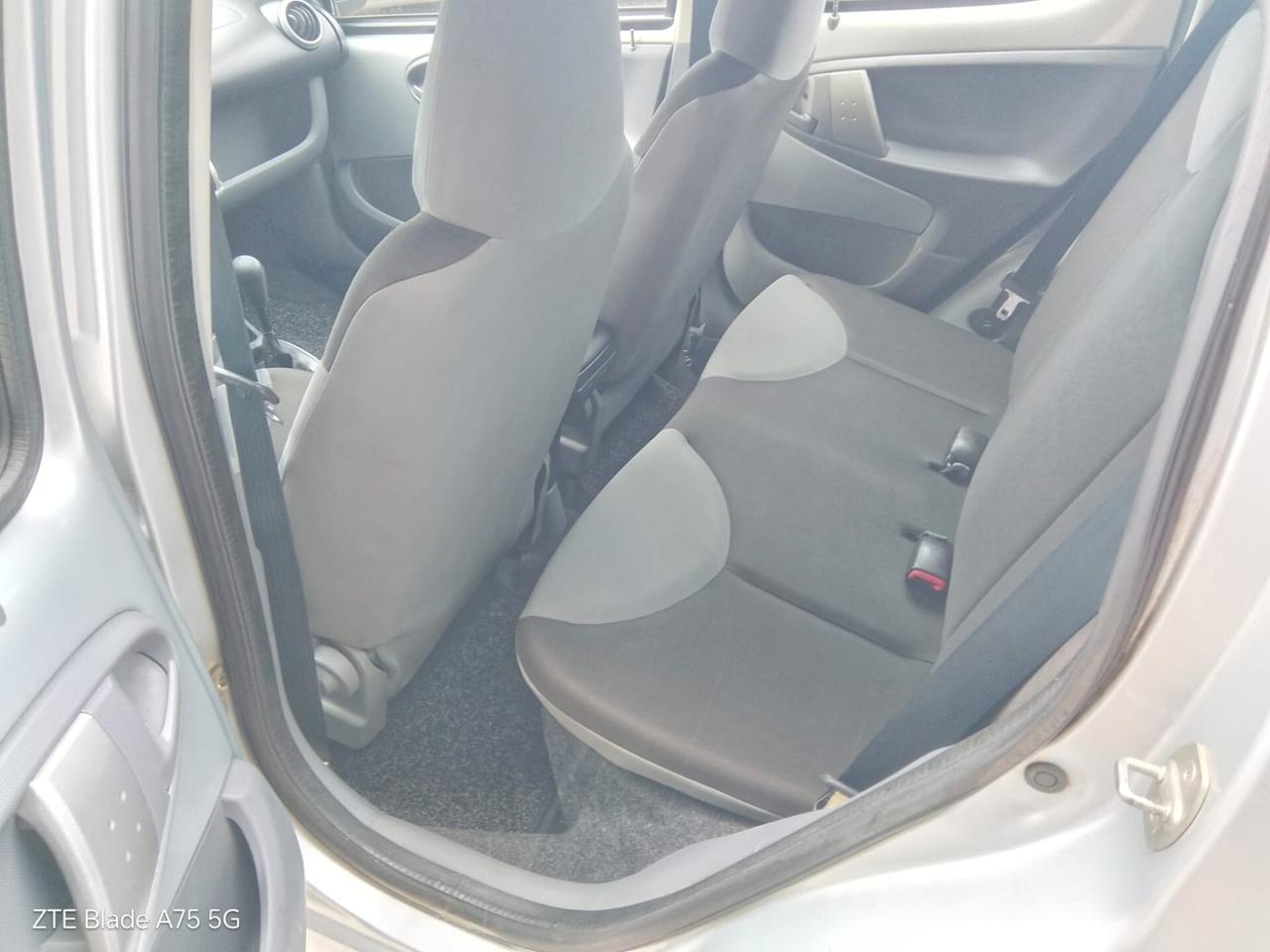 Peugeot 107 1.0 Benzina Neopatentati