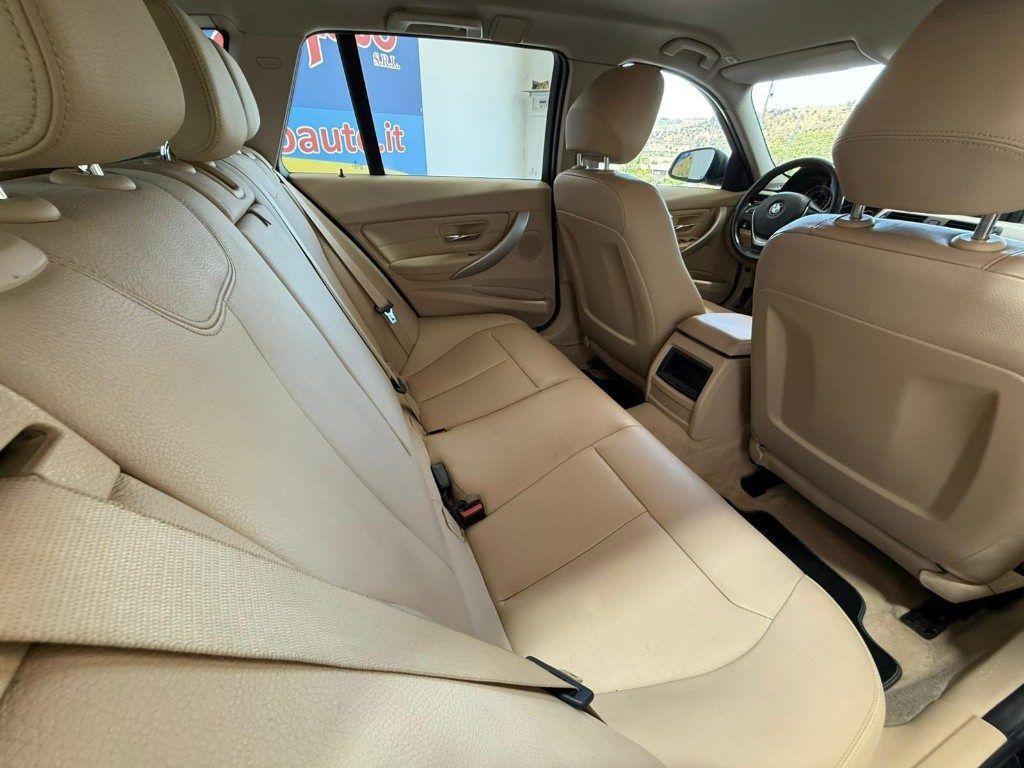 BMW 318 d Touring Business aut.