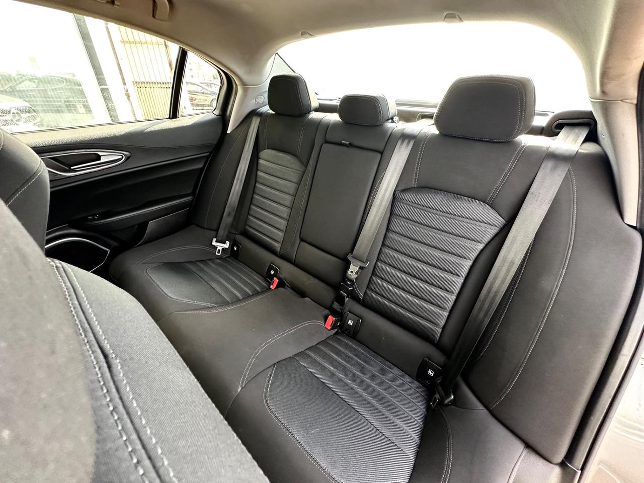 Alfa Romeo Giulia 2.0 Turbo 200 CV AT8 Executive