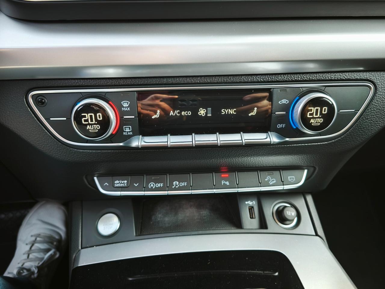 Audi Q5 40 tdi 204 CV Quattro S-tronic S-Line