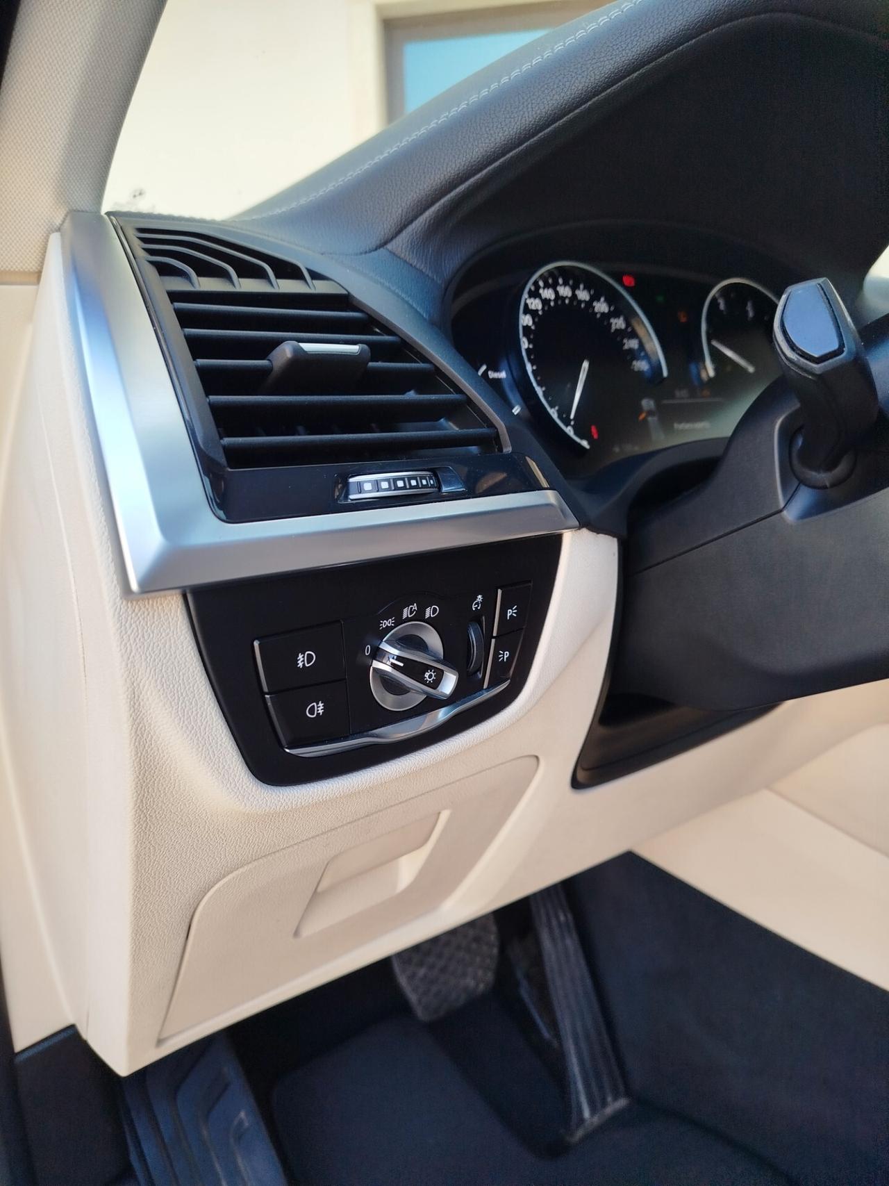Bmw X3 xDrive20d Luxury Aut.