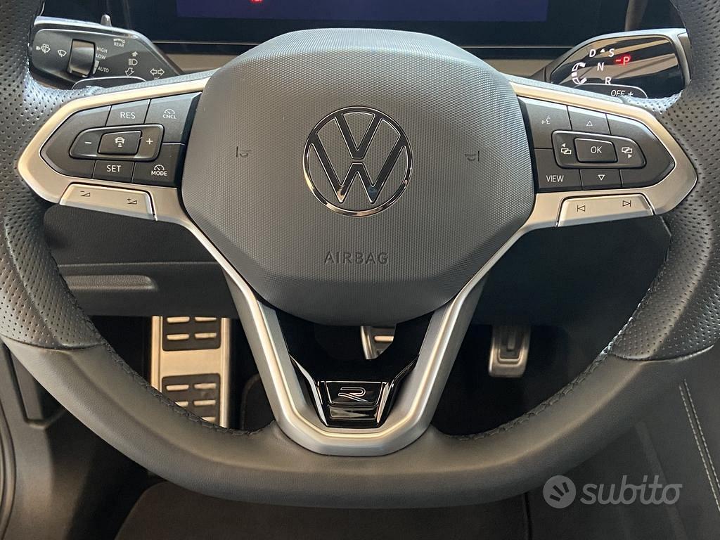 Volkswagen Tiguan 2.0 tdi R-Line 150cv dsg