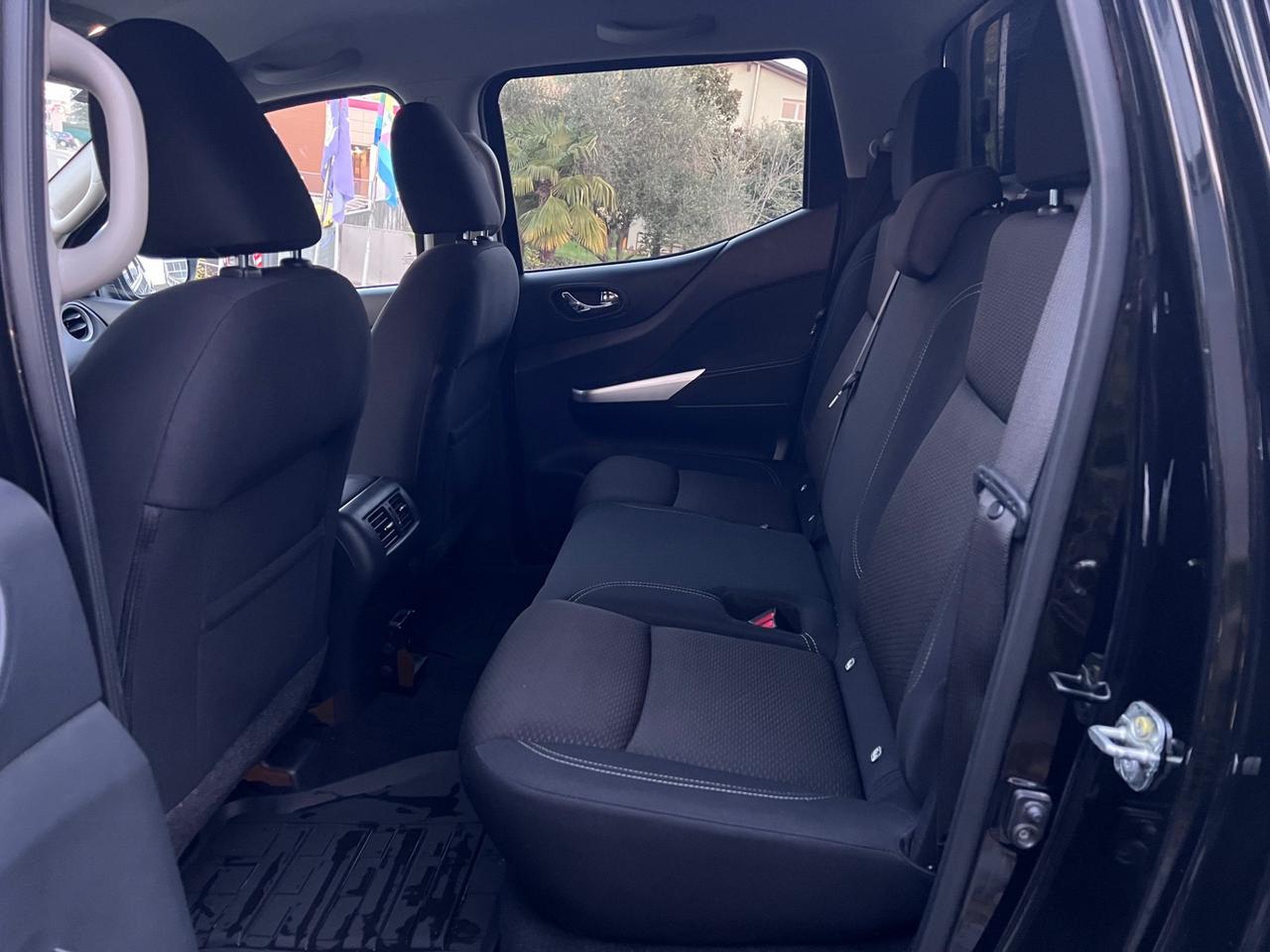 Nissan Navara 2.3 dCi 163 CV 4WD Double Cab N-Connecta