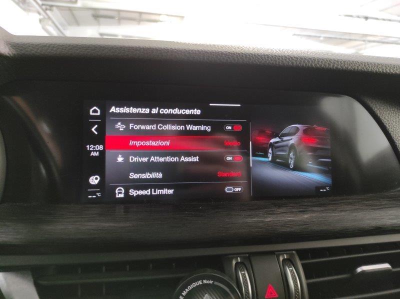 ALFA ROMEO Stelvio - Stelvio 2.2 Turbodiesel 190 CV AT8 Q4 Business