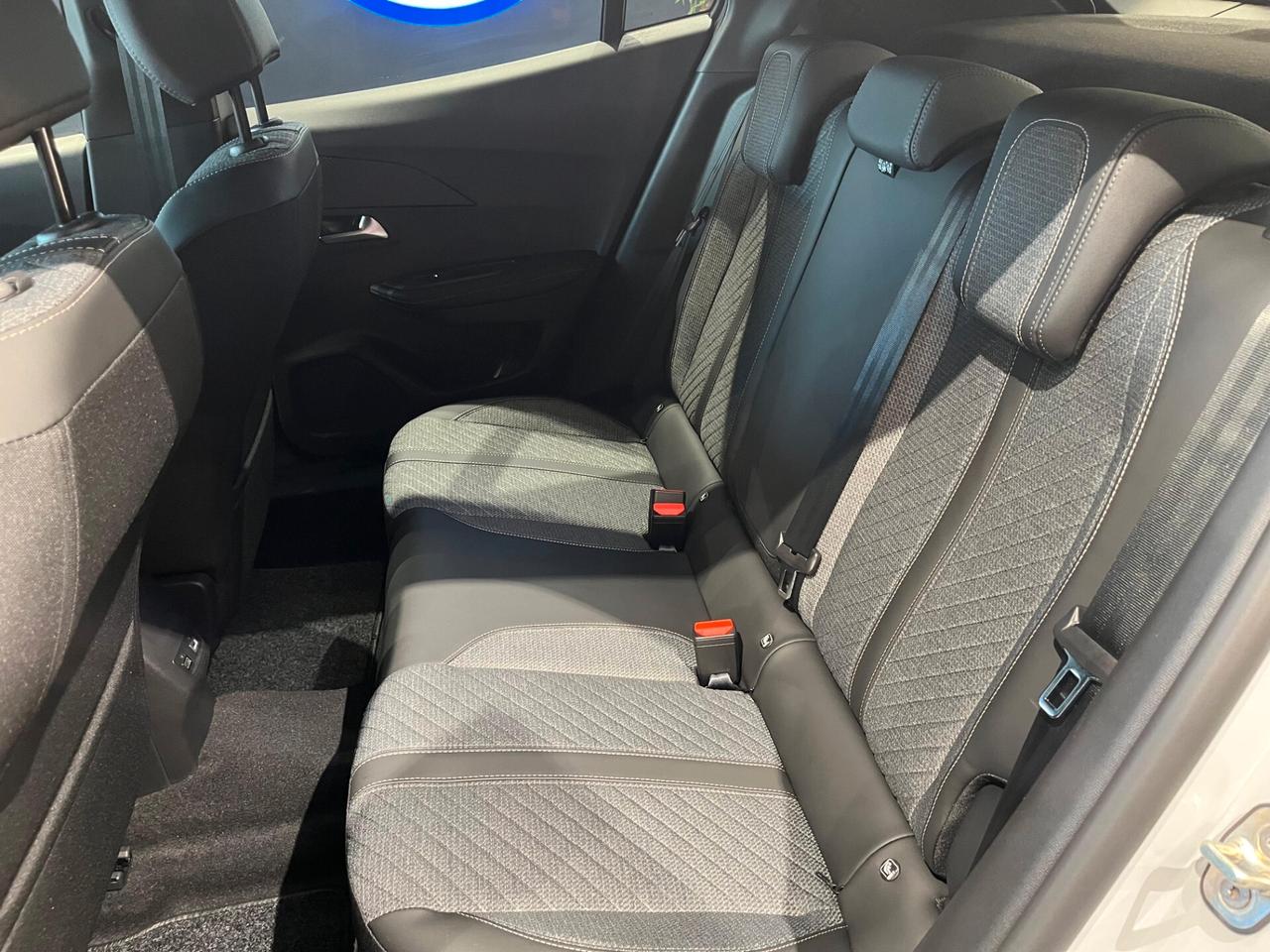 Peugeot 2008 PureTech 100 S&S Allure