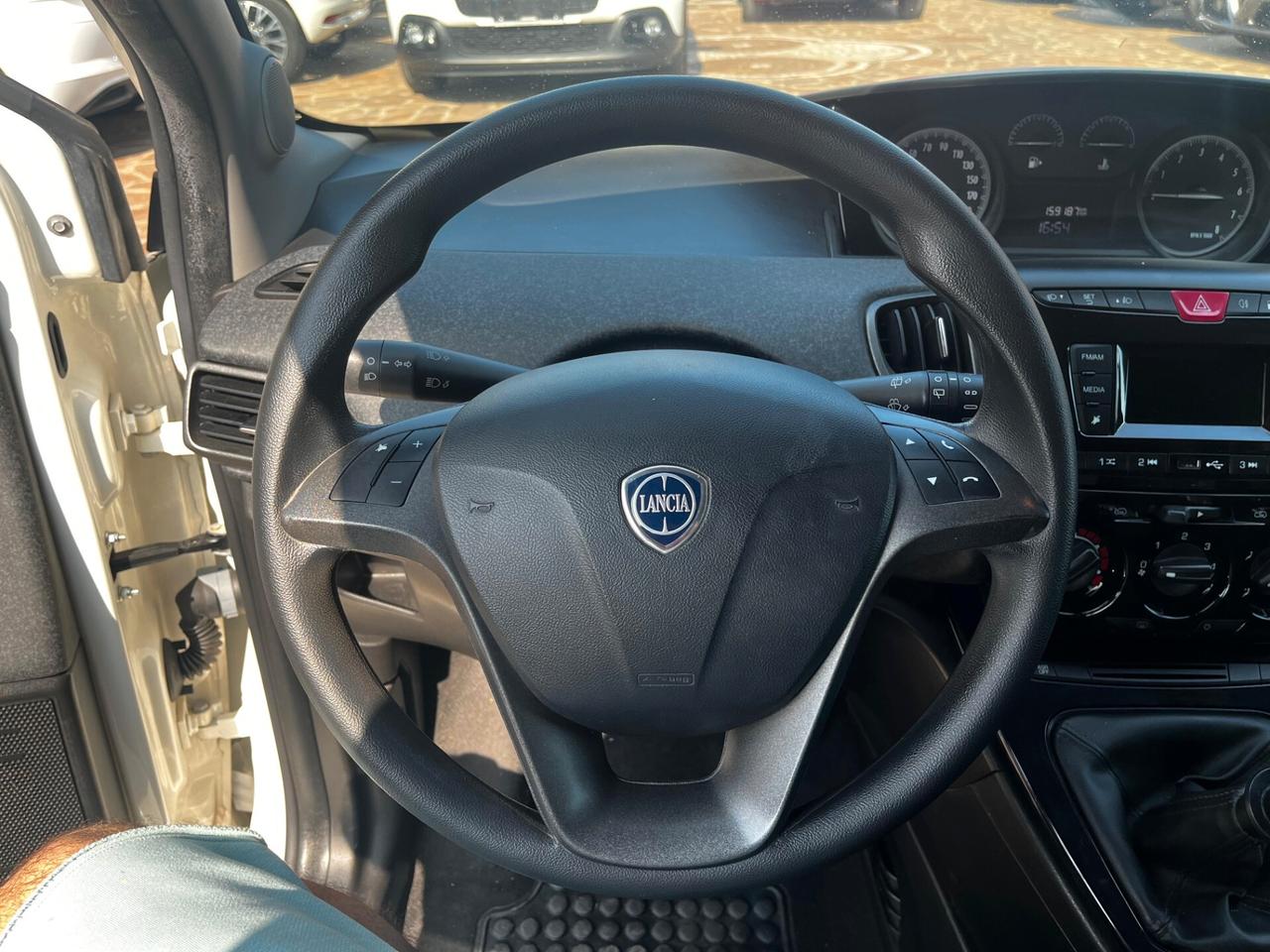 Lancia Ypsilon 1.2 69 CV 5 porte GPL Ecochic Elefantino Blu