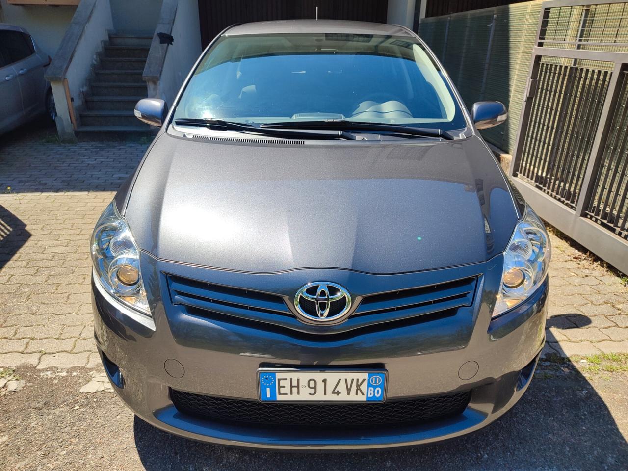 TOYOTA AURIS 1.6BENZINA POCHI KM COME NUOVA STUPENDA