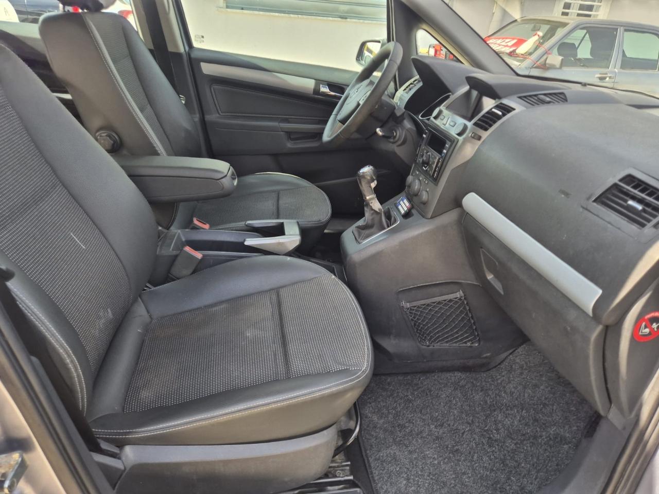 Opel Zafira 1.9 CDTI 120CV Cosmo 7 POSTI