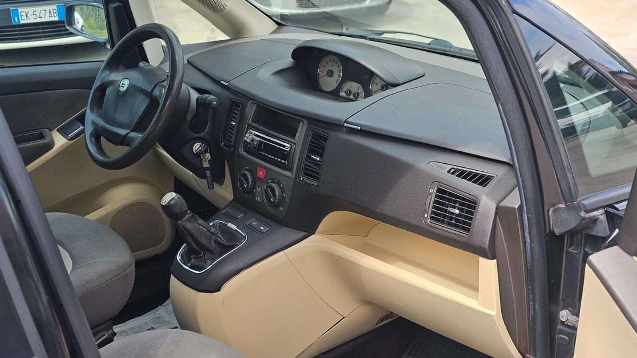 compreso passaggio Lancia MUSA 1.3 Multijet 16V Platino