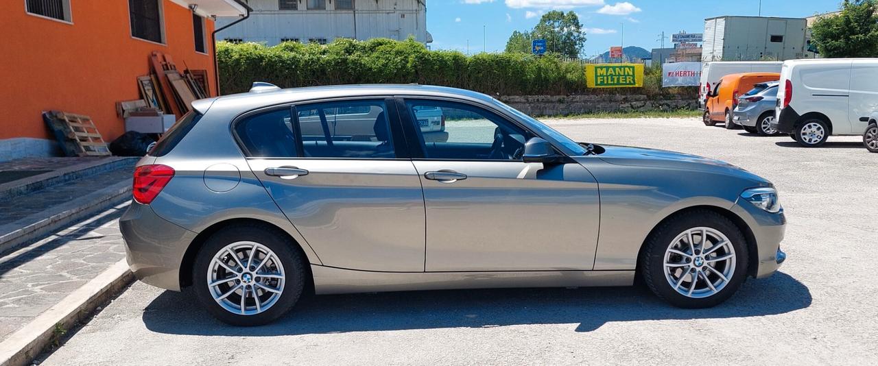 Bmw 118 118d xDrive 5p. Urban