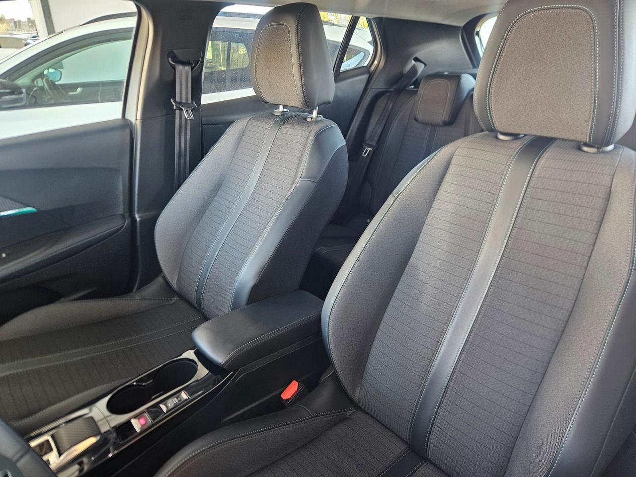 Peugeot 2008 BlueHDi 130 S&S EAT8 Allure Pack