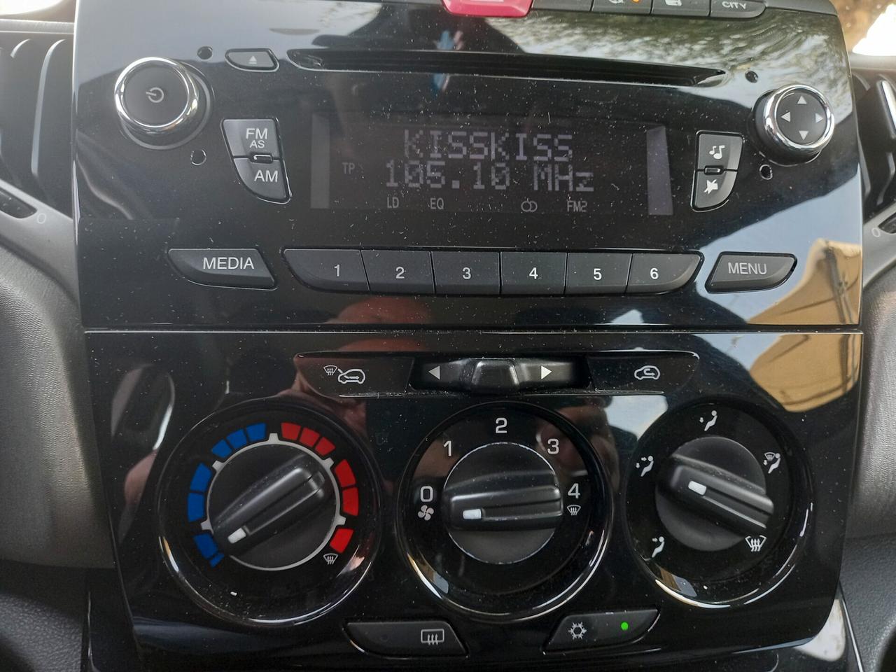 Lancia Ypsilon 1.3 MJT 95 CV 5 porte Platinum