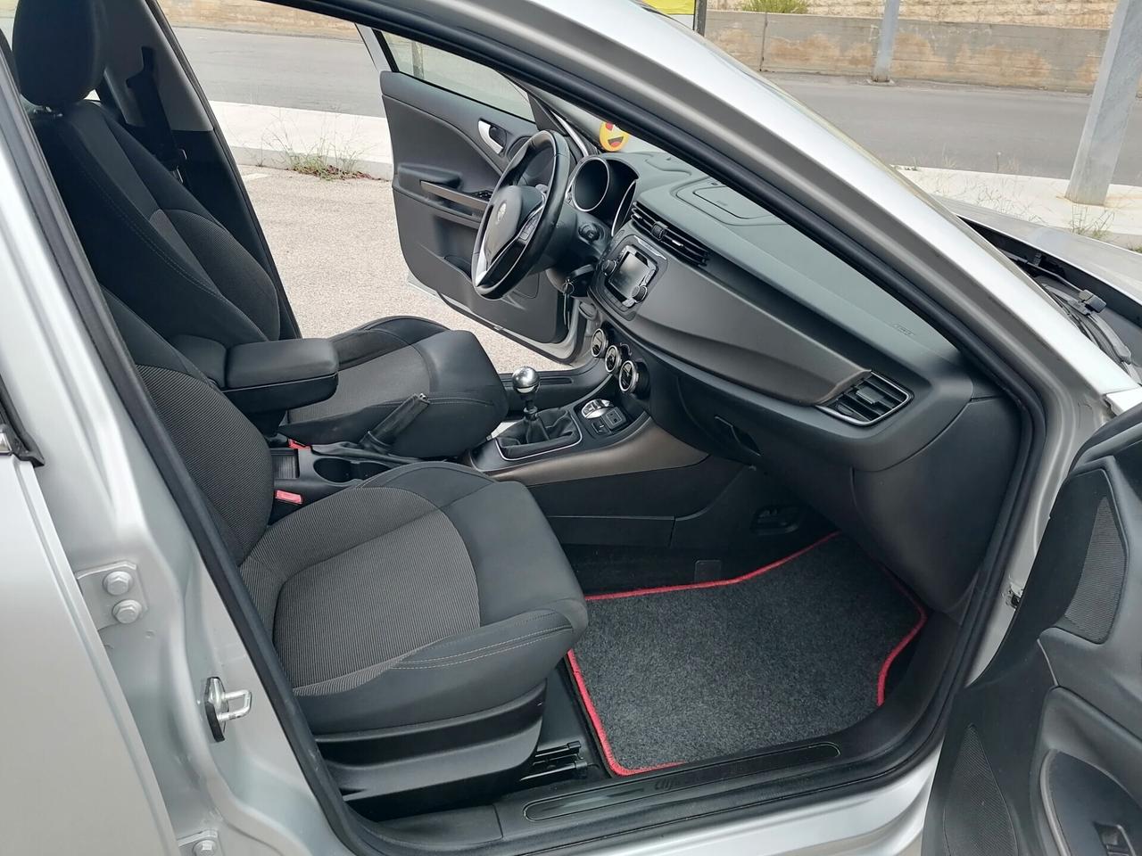 Alfa Romeo Giulietta 1.6 JTDm-2 120 CV Distinctive