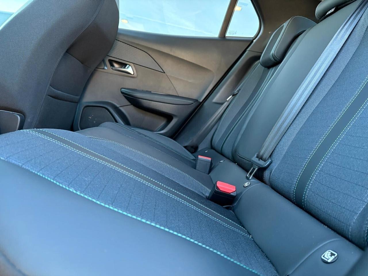 Peugeot 2008 ALLURE PACK BlueHDi 110 6mt SPOTICAR