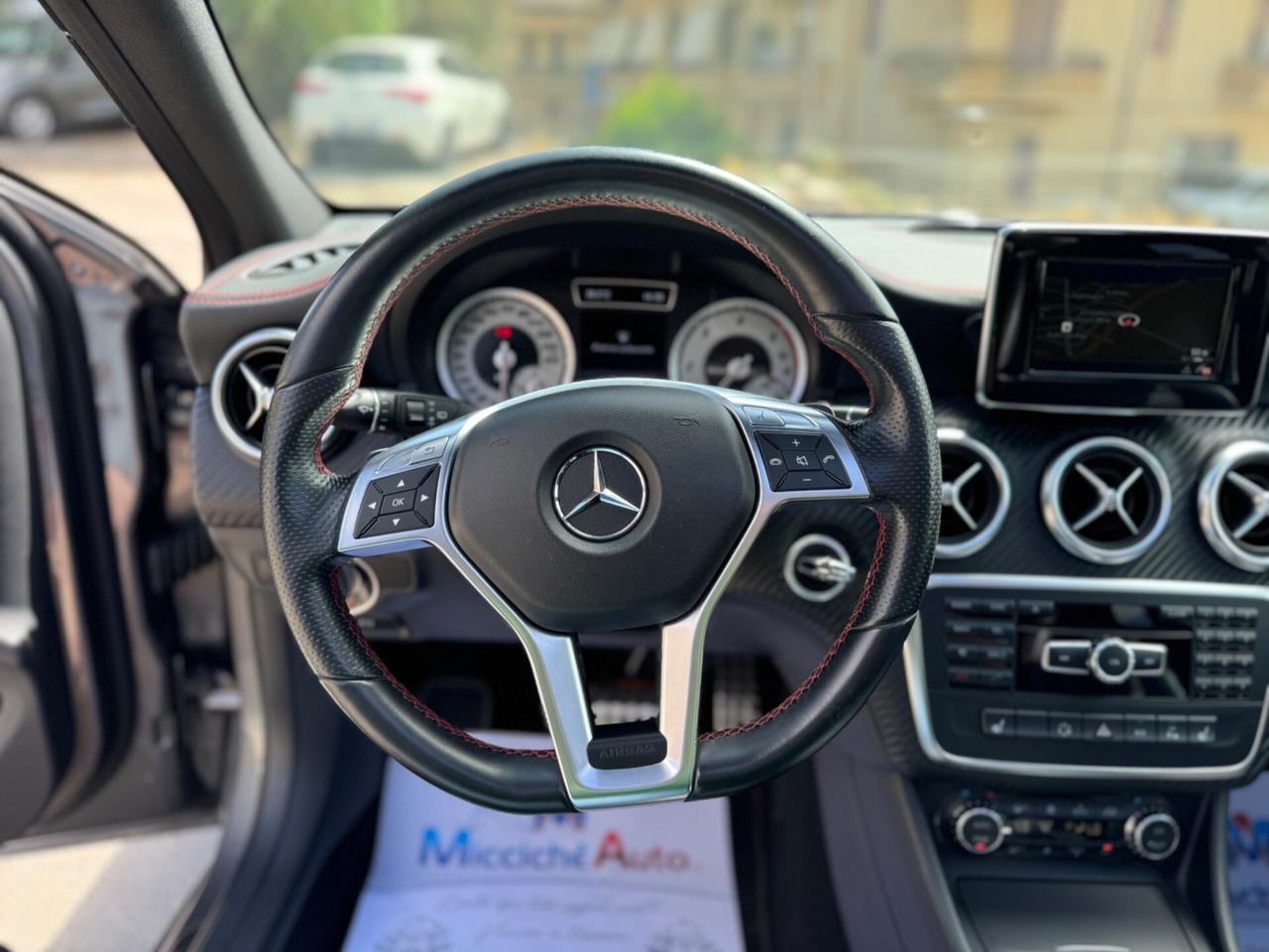 MERCEDES CLASSE A 180D PREMIUM AMG TETTO FULL