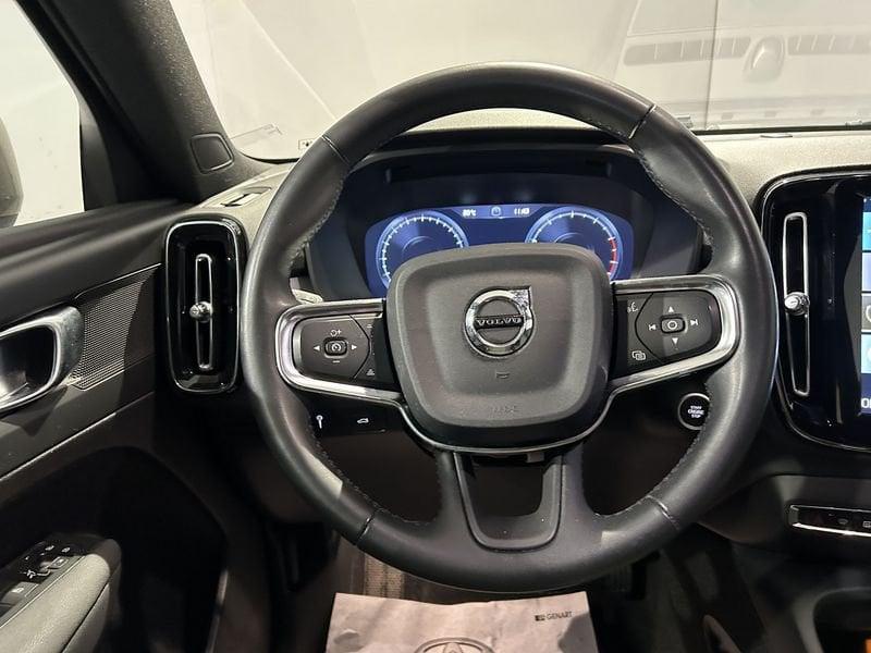 Volvo XC40 B4 AWD automatico Core