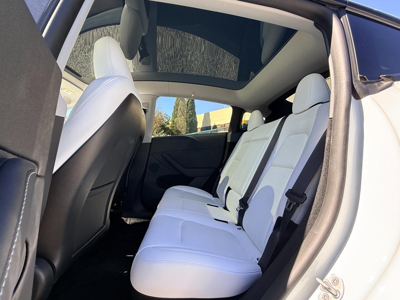 Tesla Model Y Long Range awd BLACKFRIDAY