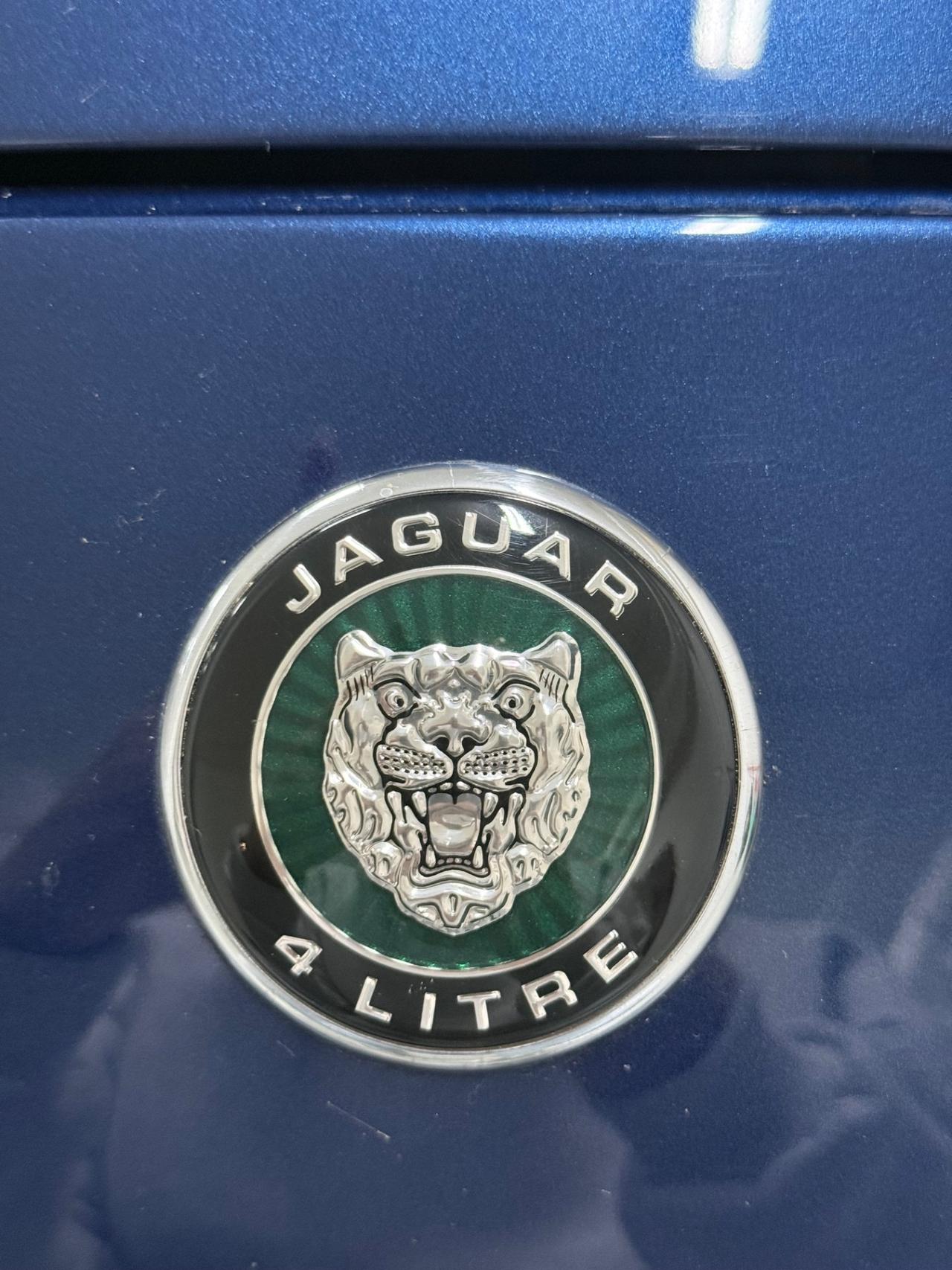 Jaguar XK XK8