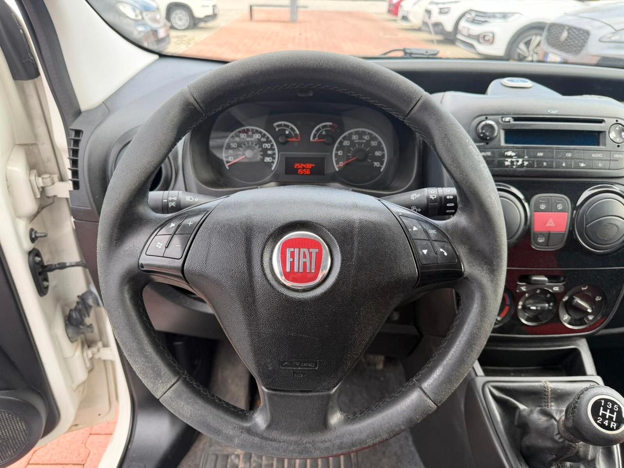 Fiat Qubo 1.3 MJT 95 CV Trekking
