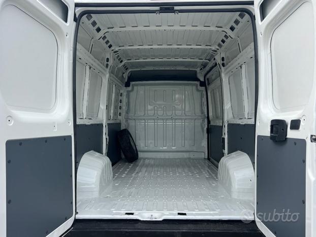 FIAT Ducato Peugeot Boxer 335 2.0 BlueHDi 130CV