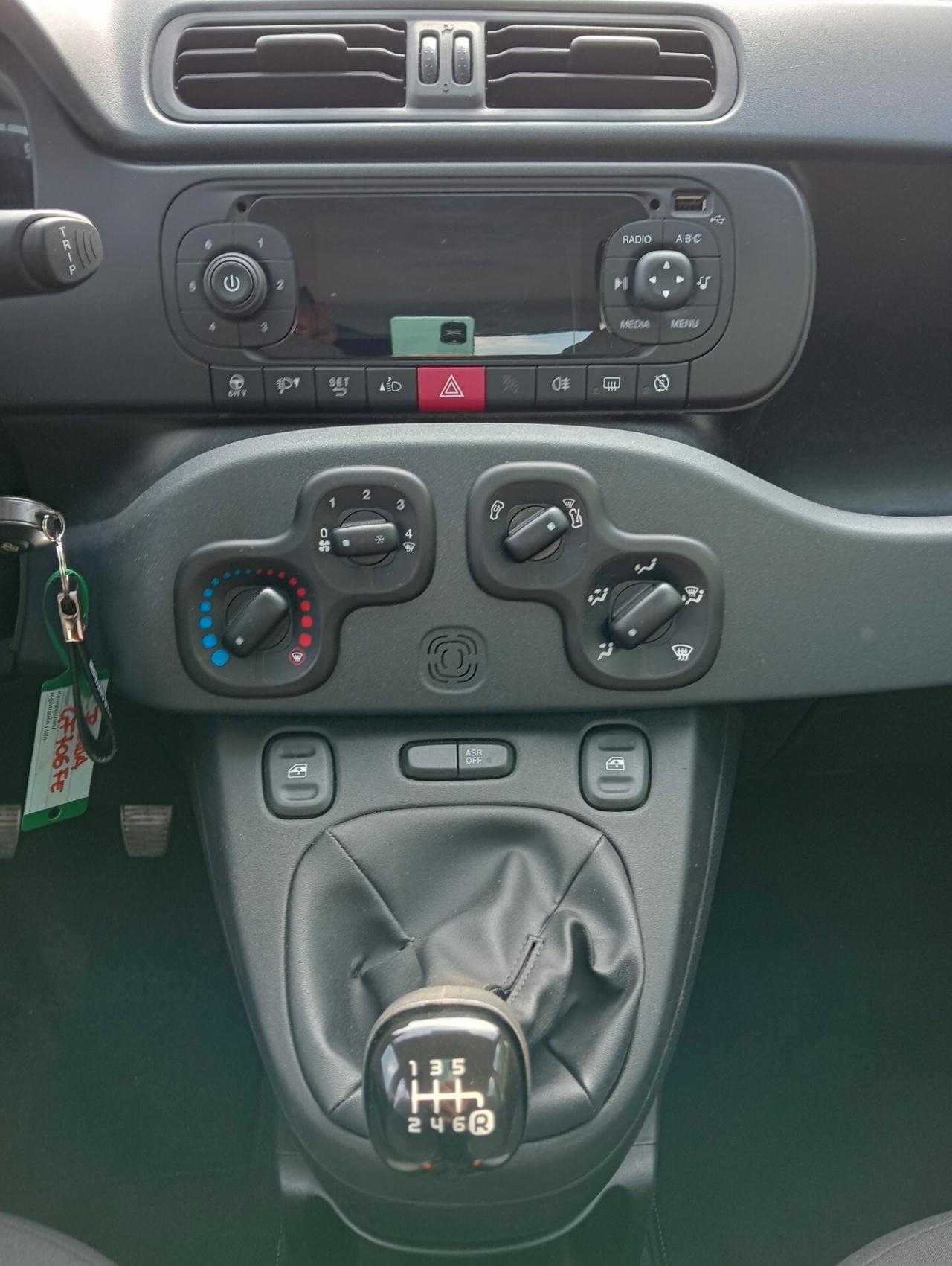 Fiat Panda 1.0 70CV Hybrid OK NEOPATENTATI