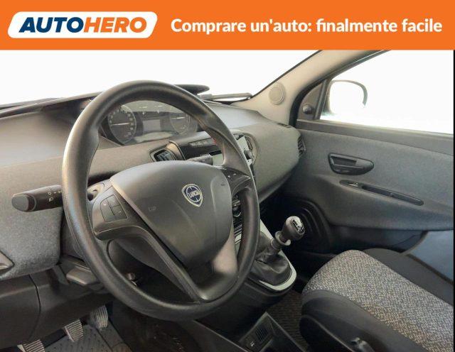 LANCIA Ypsilon 1.0 FireFly 5 porte S&S Hybrid Ecochic Silver