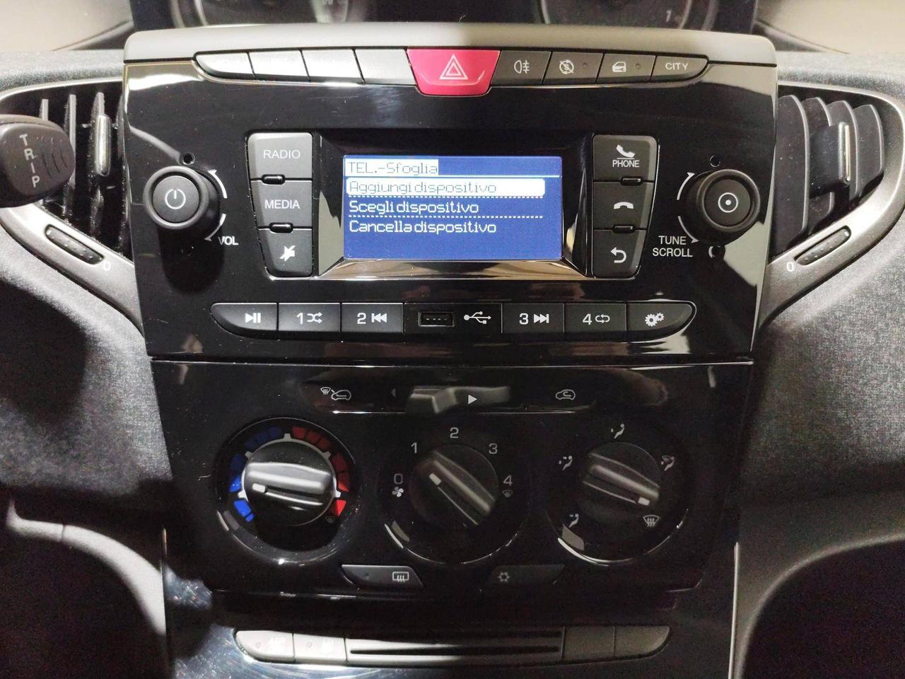 Lancia Ypsilon 1.2 Silver Gpl 69cv