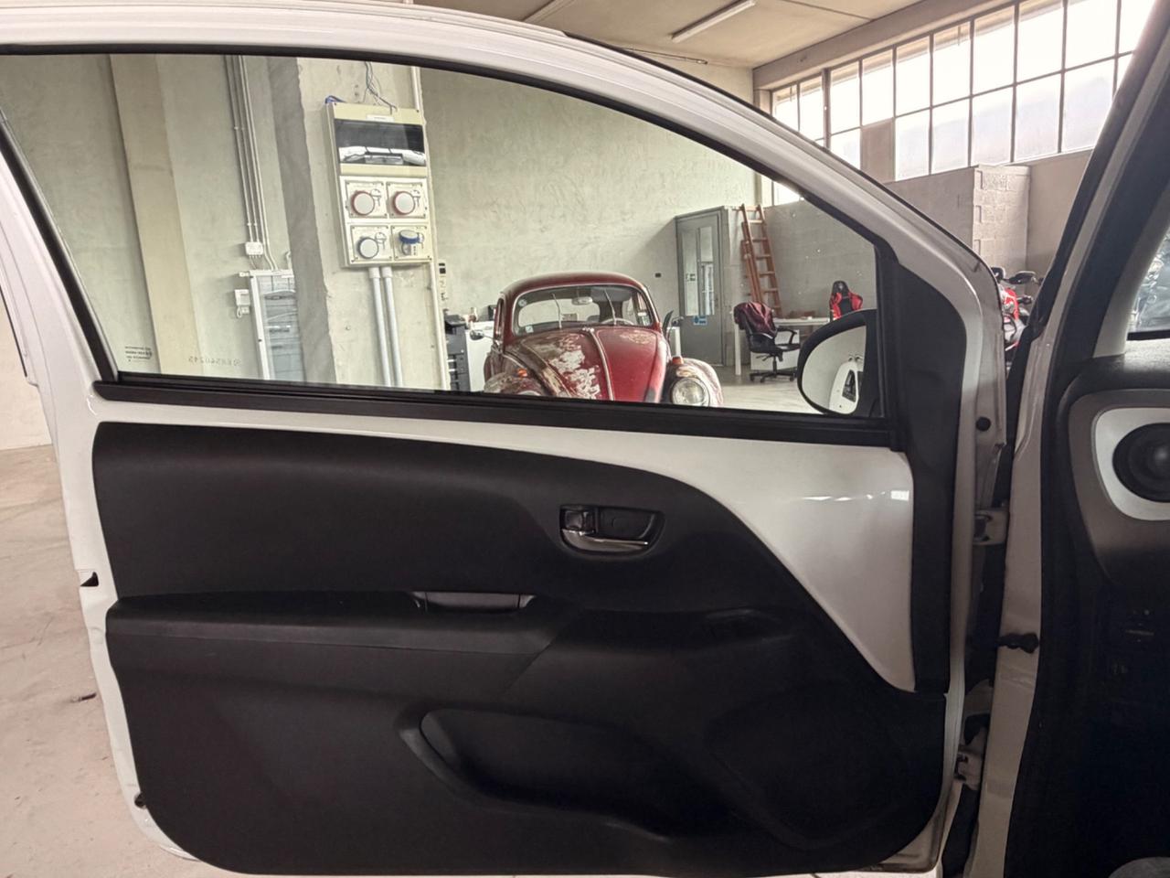 Citroen C1 VTi 68 3 porte Shine