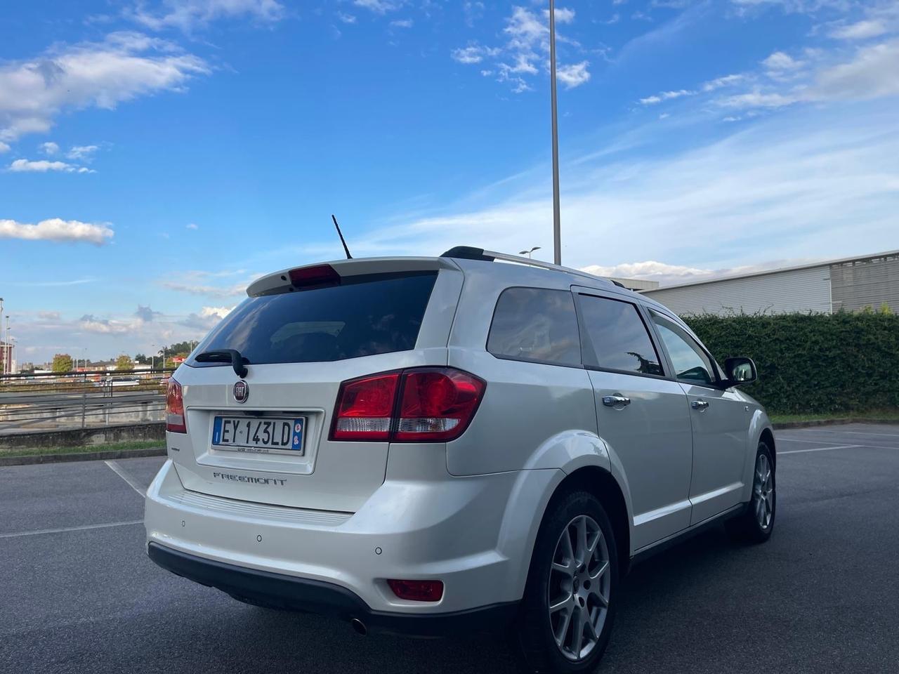 Fiat Freemont 2.0 Mjt 170 CV 4x4 aut. Black Code