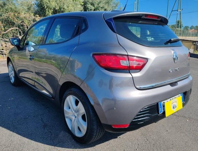 Renault Clio 1.2 Live 75cv