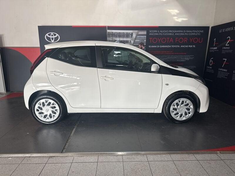 Toyota Aygo Connect 1.0 VVT-i 72 CV 5 porte x-play MMT