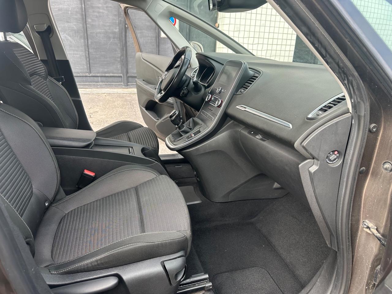 Renault Grand Scenic TCe 130 CV Energy Initiale Paris